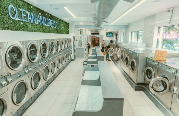 aquarelo laundromat